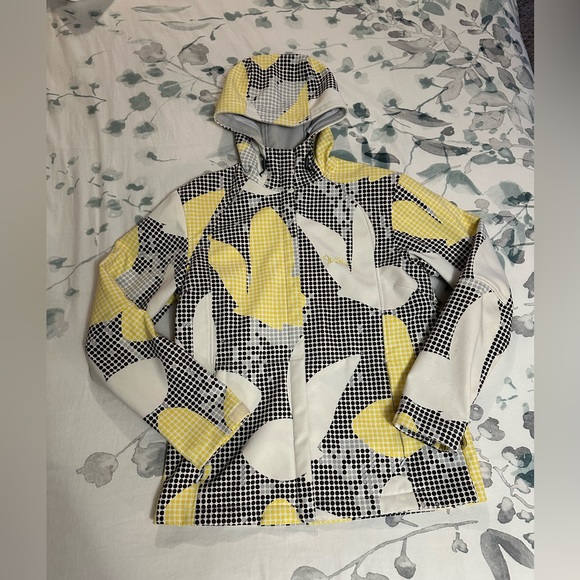 Firefly light windproof jacket. Size medium. Excellent condition. - Picture 1 of 6